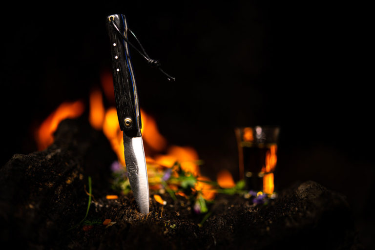 Techniques de forge en coutellerie : le feu au service de la lame 4 Couteau-Morta-mini-brut-de-forge