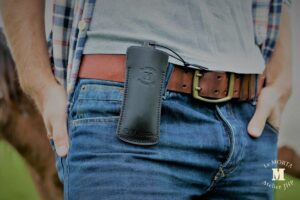 Sheath for folding knife