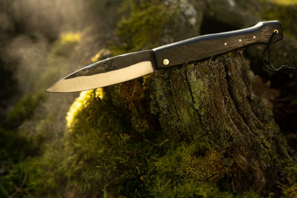 Compact fixed knife as forged