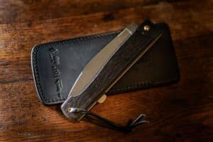 Morta knife lock back