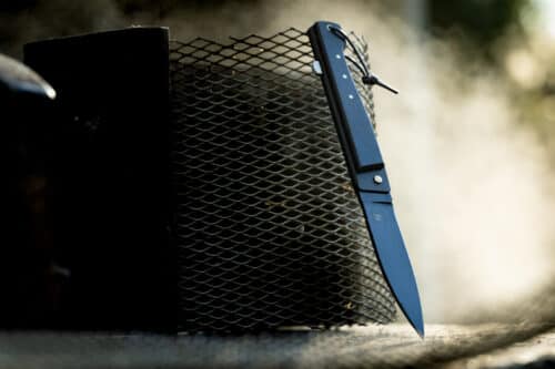 Couteau bushcraft : l’outil de survie qui reconnecte à l’essentiel 8 pompe lame noire 5